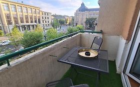Main Square 5 Star Luxury Apartment With View